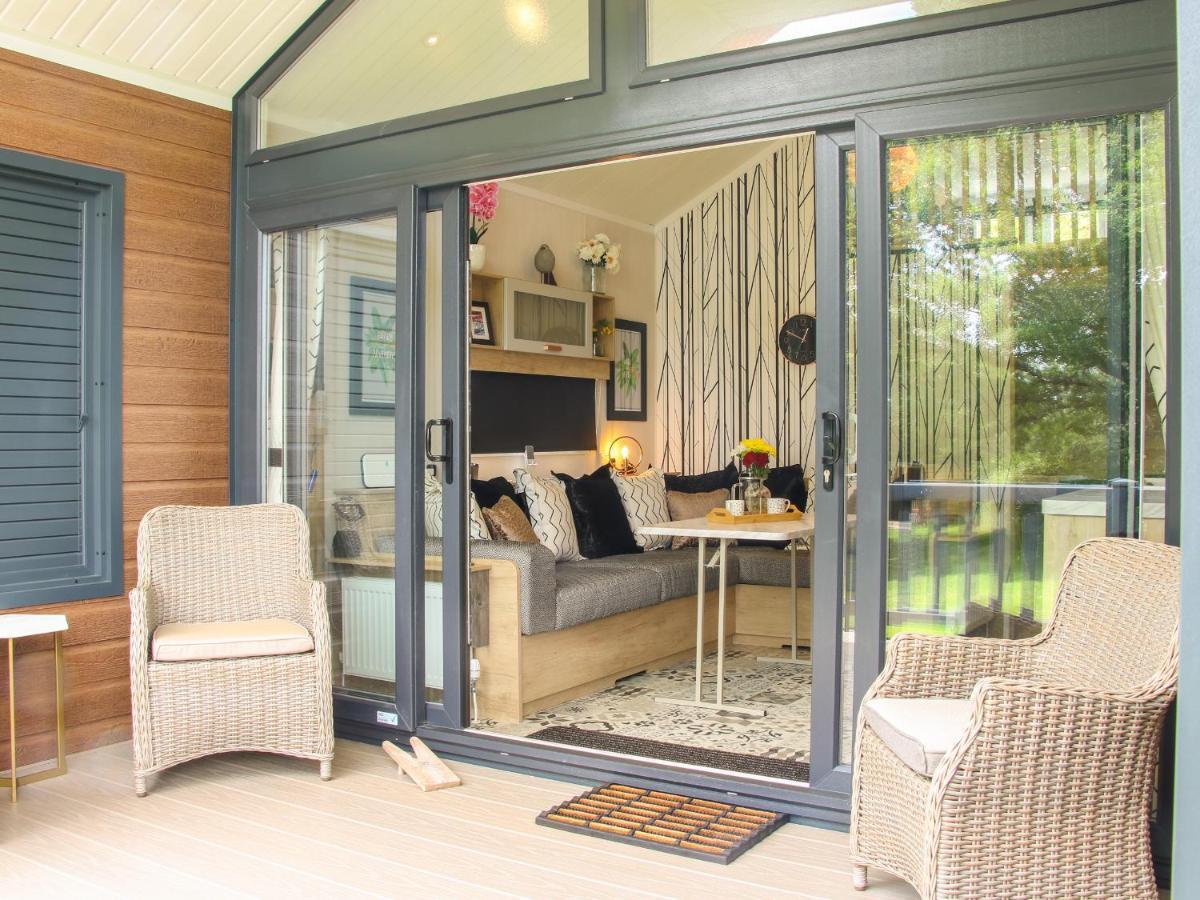 Jacob'S Meadow Pod 2 Villa Shrewsbury Exterior photo